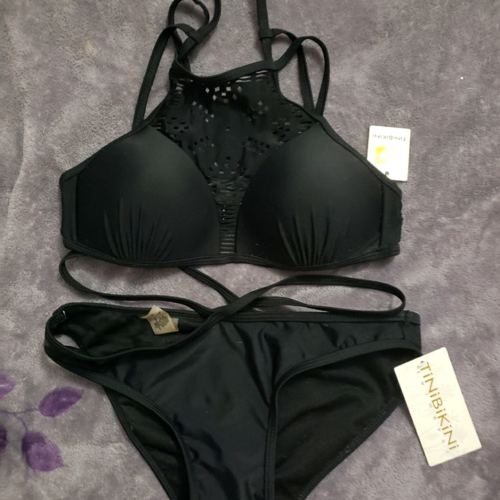 Tinibikini 2 Piece